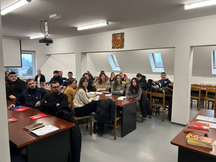 Tečaj za zvanje Vatrogasac